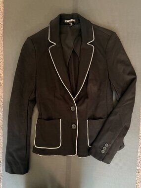Express Editor Studio Stretch Fitted Blazer, black with white trim, size XS